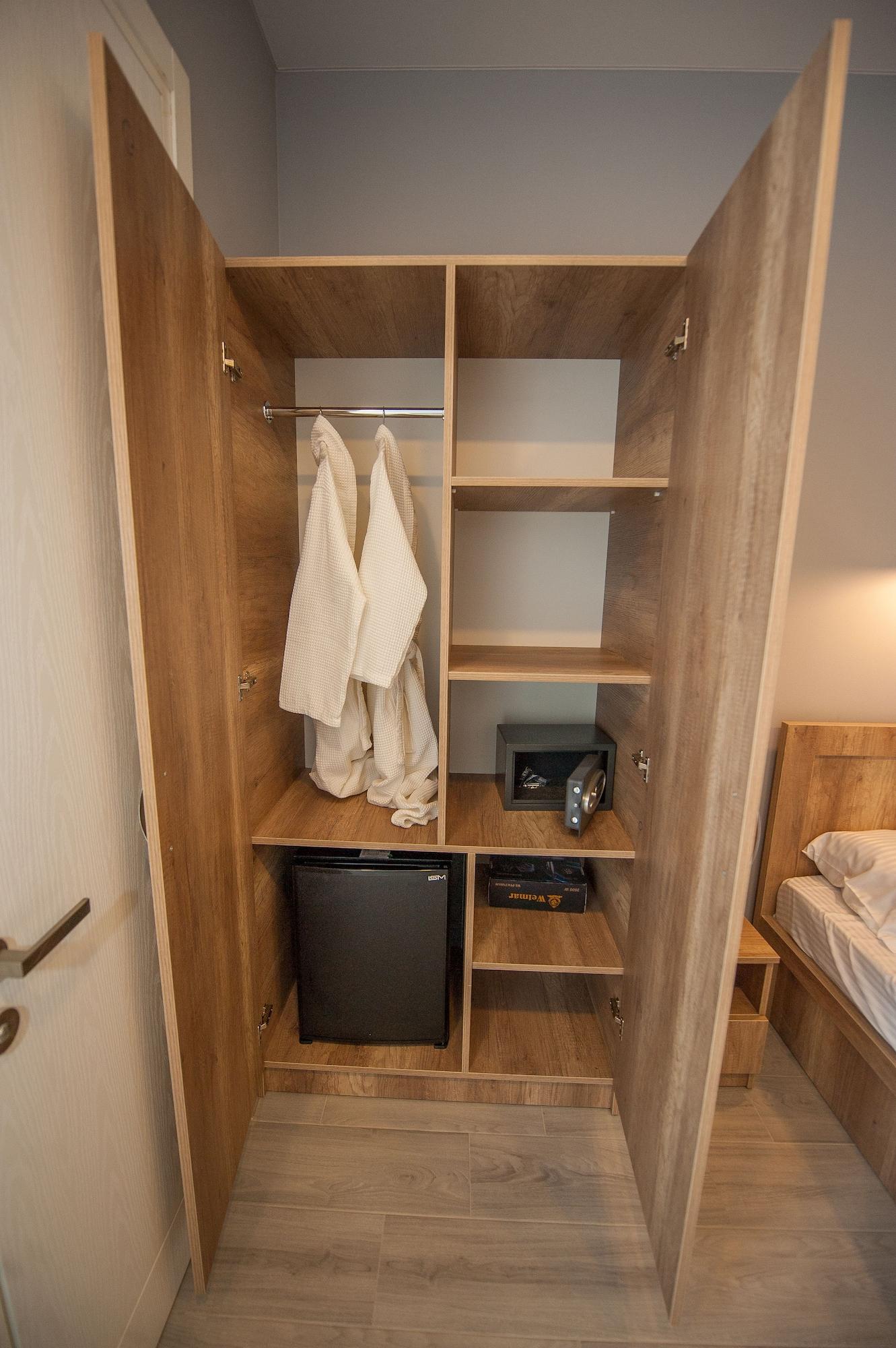 Easy Hotel T'Bilisi Tbiliszi Kültér fotó