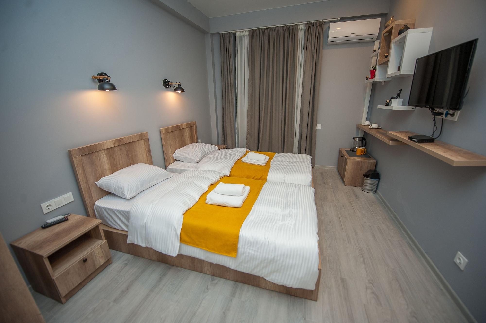 Easy Hotel T'Bilisi Tbiliszi Kültér fotó