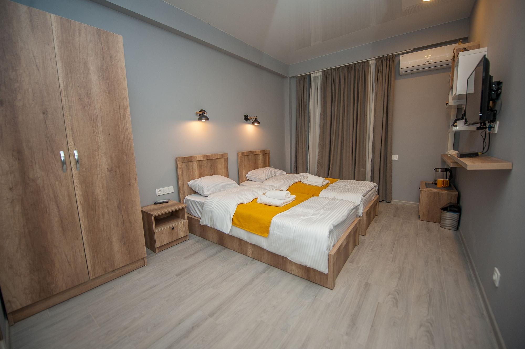 Easy Hotel T'Bilisi Tbiliszi Kültér fotó