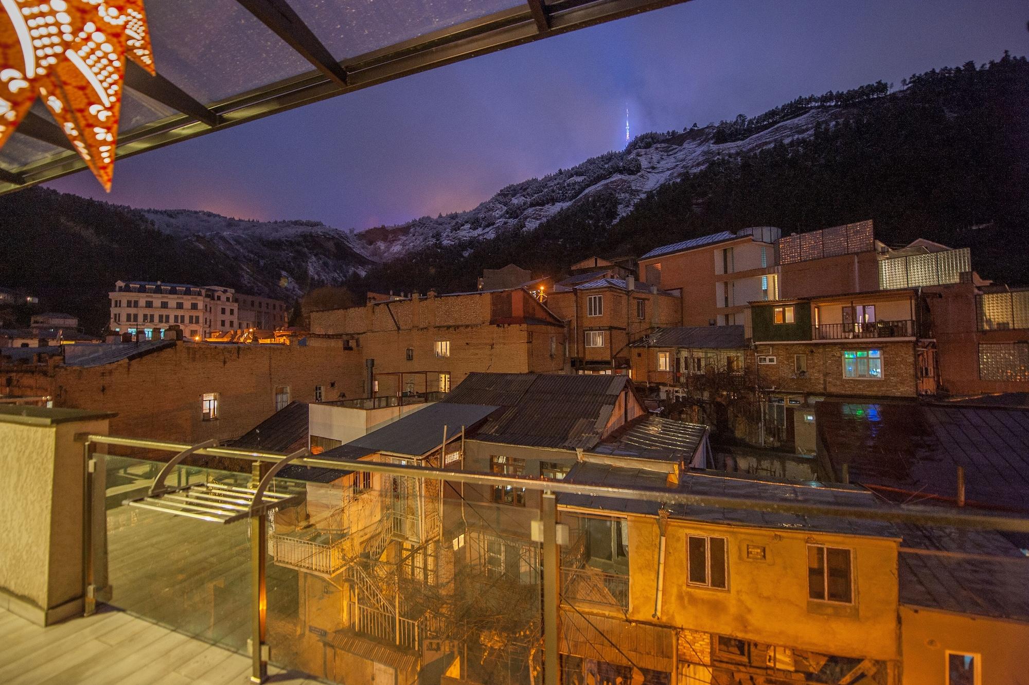 Easy Hotel T'Bilisi Tbiliszi Kültér fotó