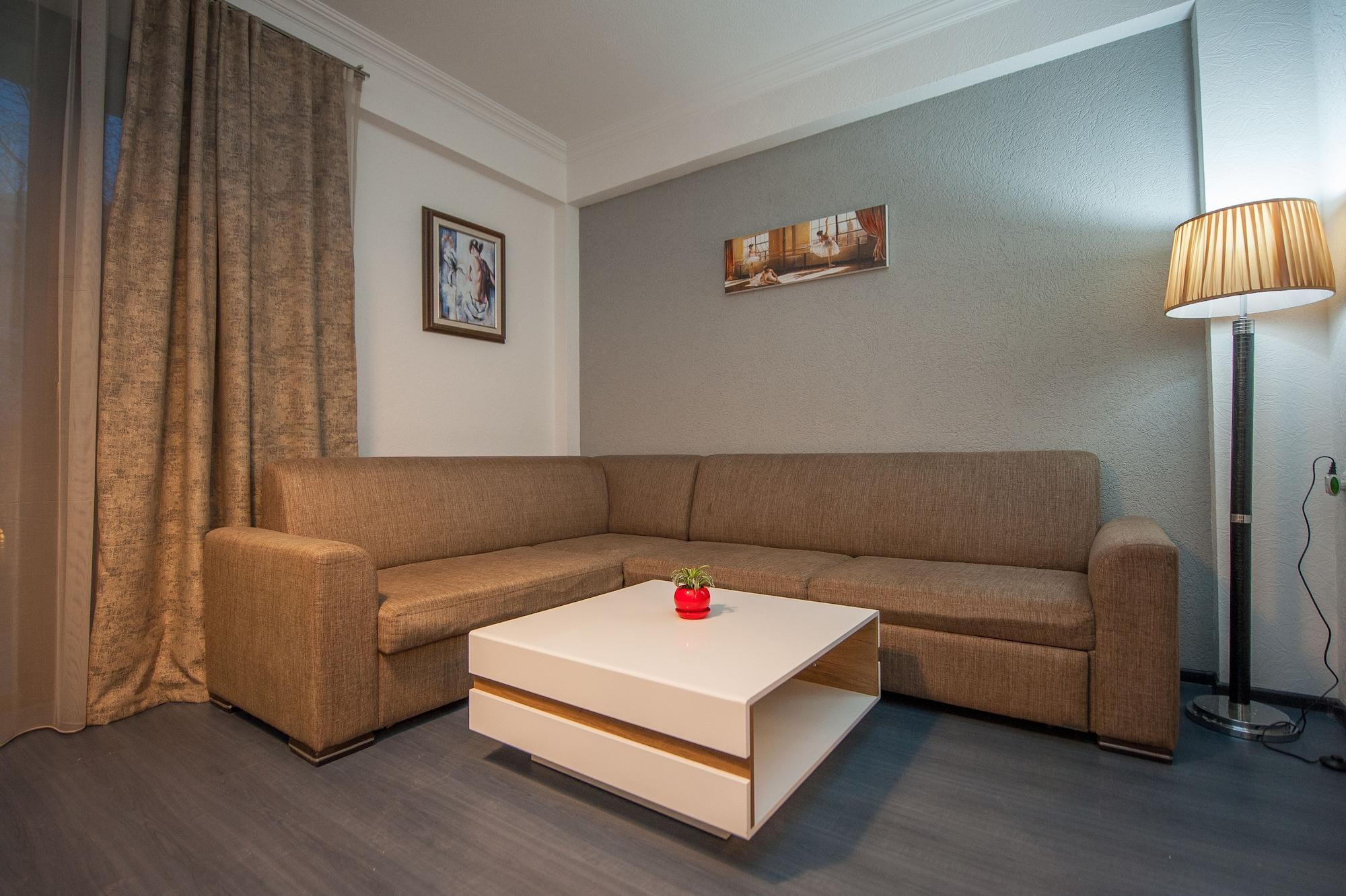 Easy Hotel T'Bilisi Tbiliszi Kültér fotó