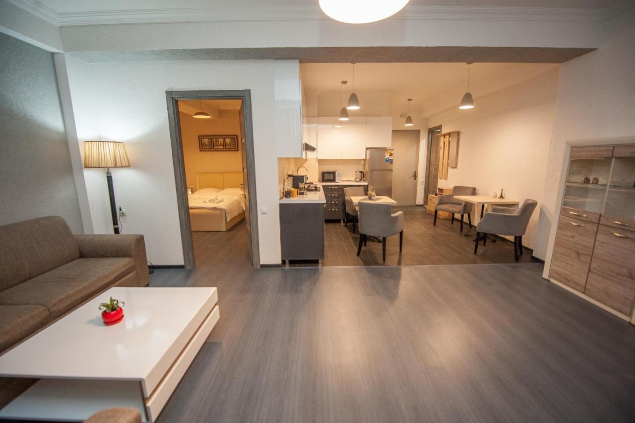 Easy Hotel T'Bilisi Tbiliszi Kültér fotó