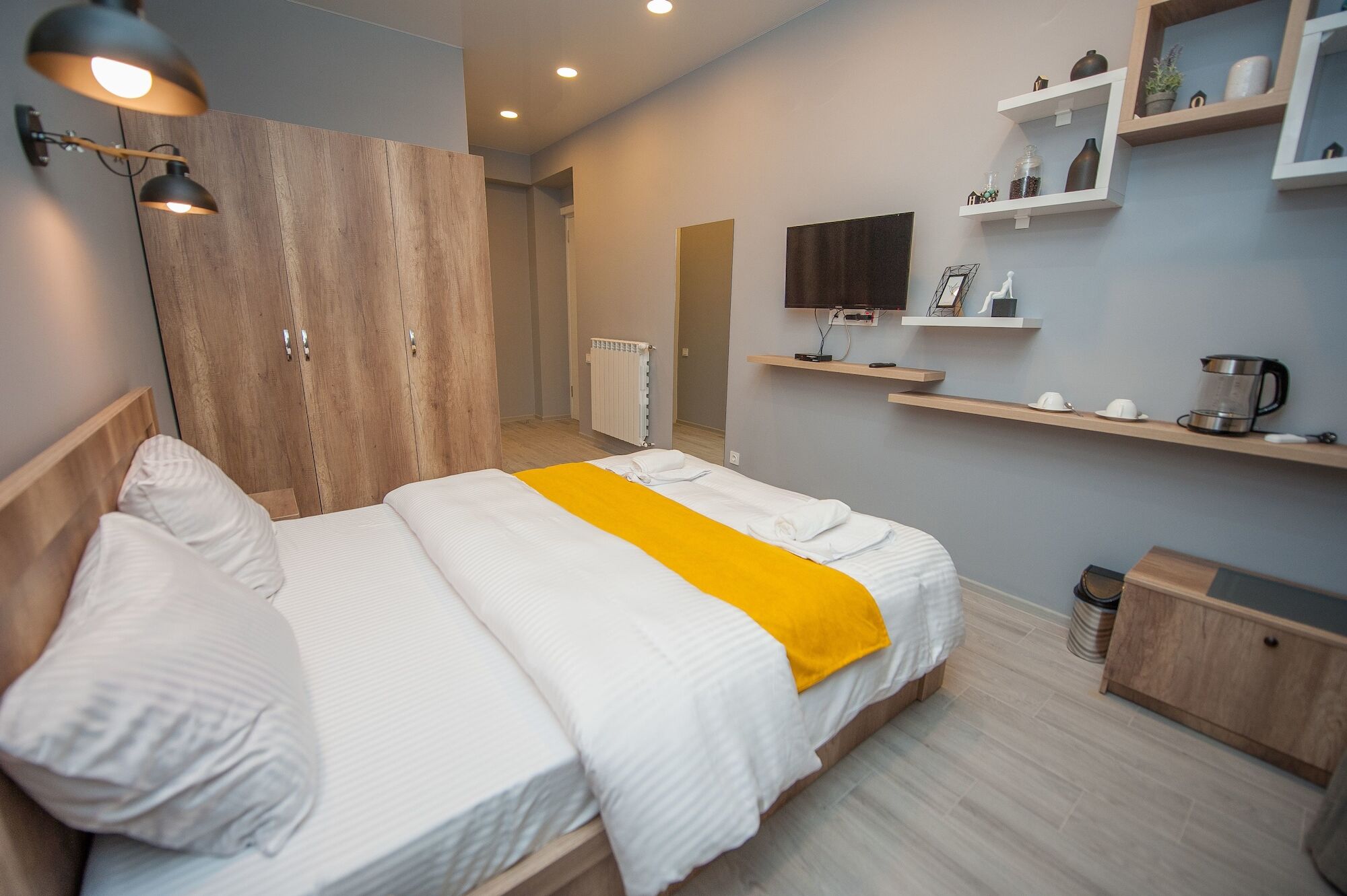 Easy Hotel T'Bilisi Tbiliszi Kültér fotó